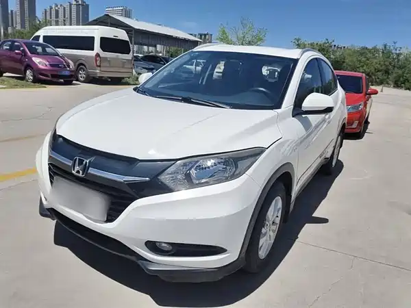 Honda Vezel 2015