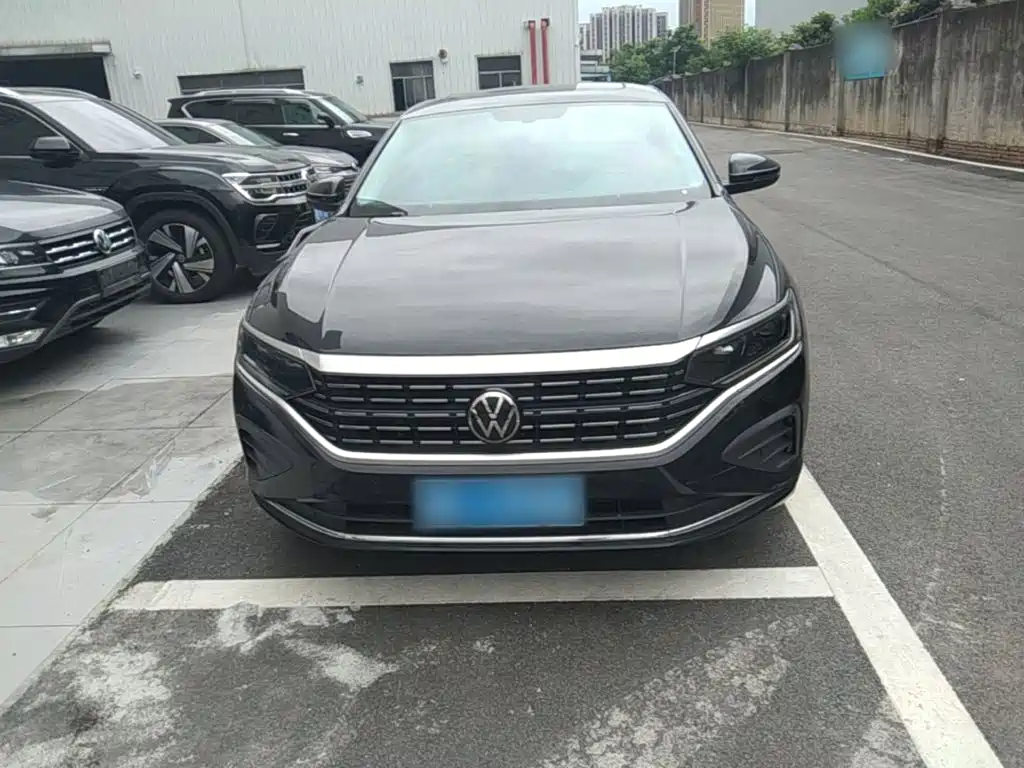 Volkswagen Passat 2024