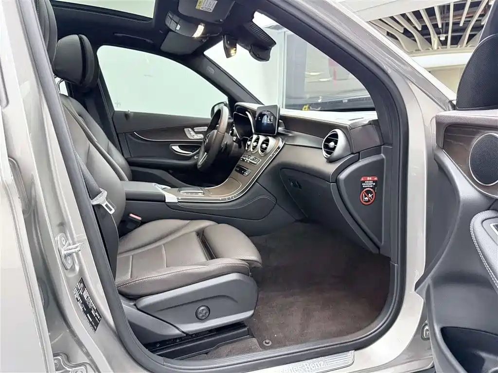 Mercedes-Benz GLC 2020 — фото 18