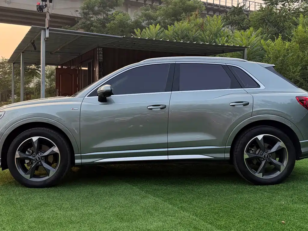 Audi Q3 2022