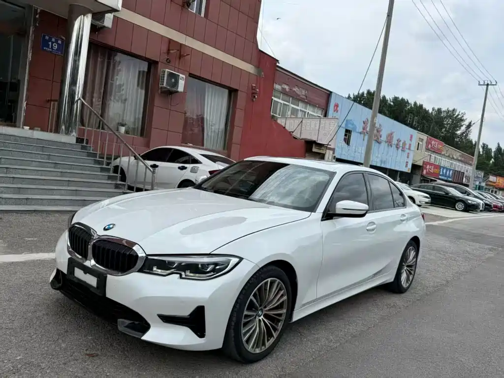 BMW 3 Series 2022