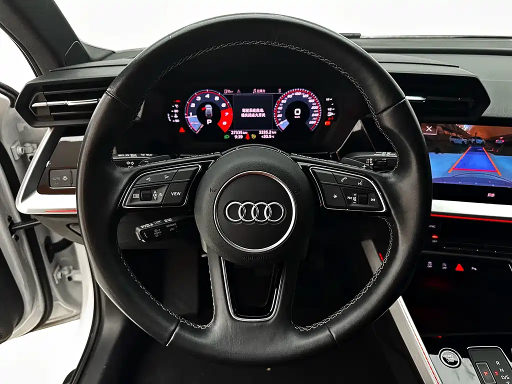 Audi A3 2023 — фото 19