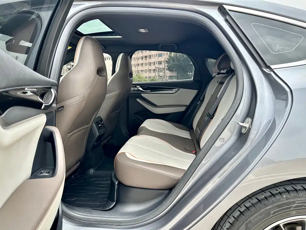 BYD Qin PLUS 2023 — фото 10