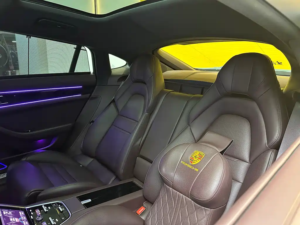 Porsche Panamera 2018 — фото 12