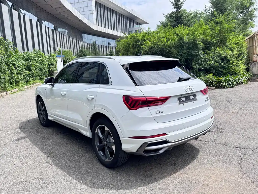 Audi Q3 2022