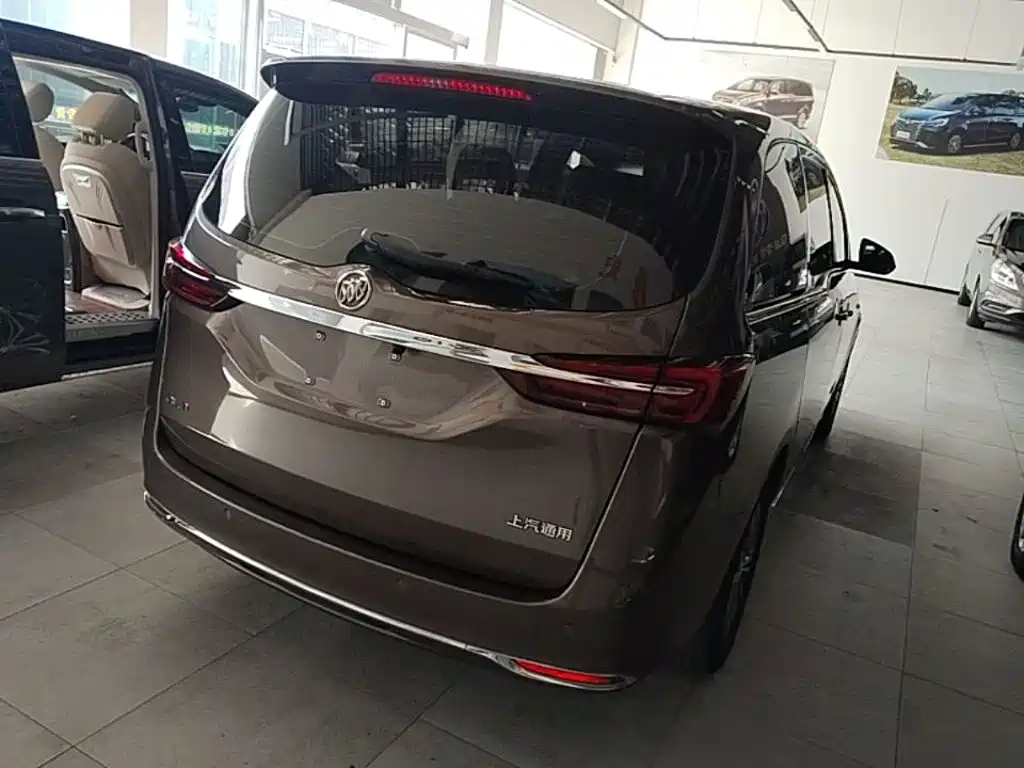 Buick GL8 2023