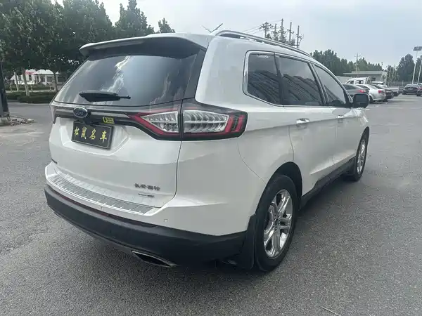 Ford Edge 2015