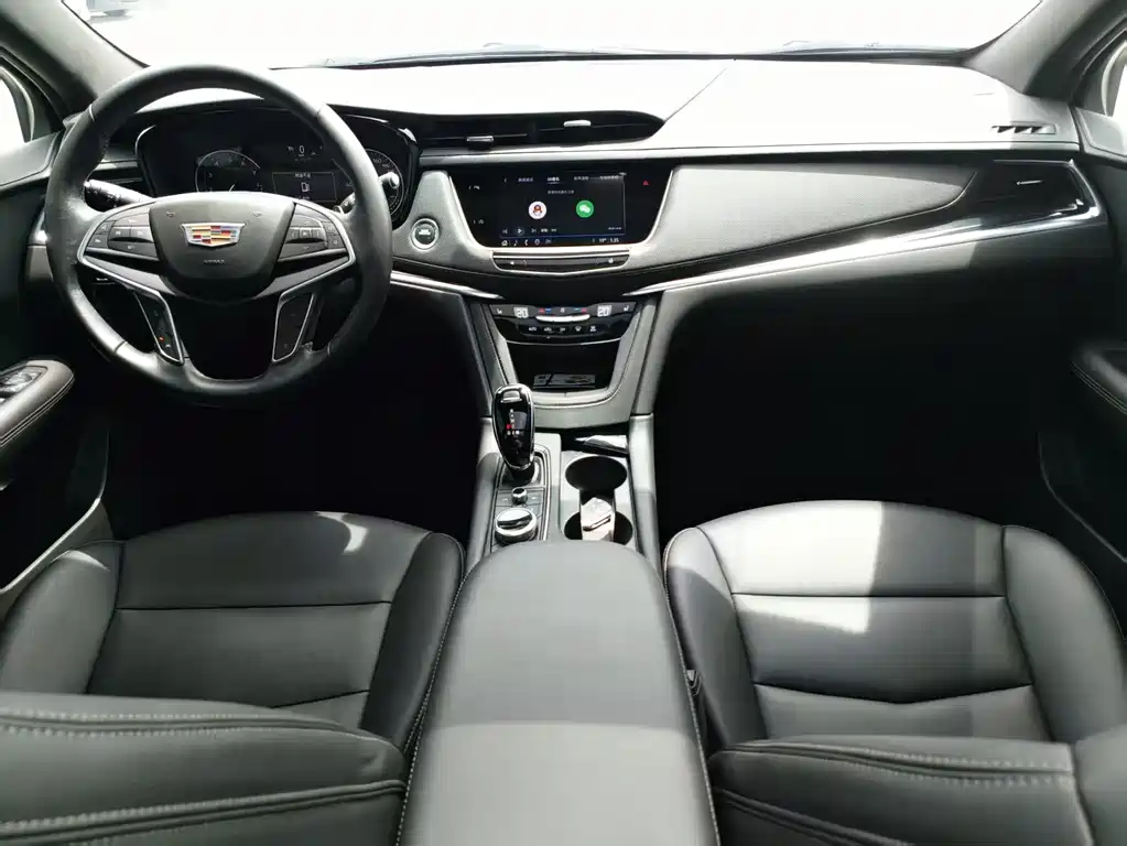 Cadillac XT5 2024 — фото 4