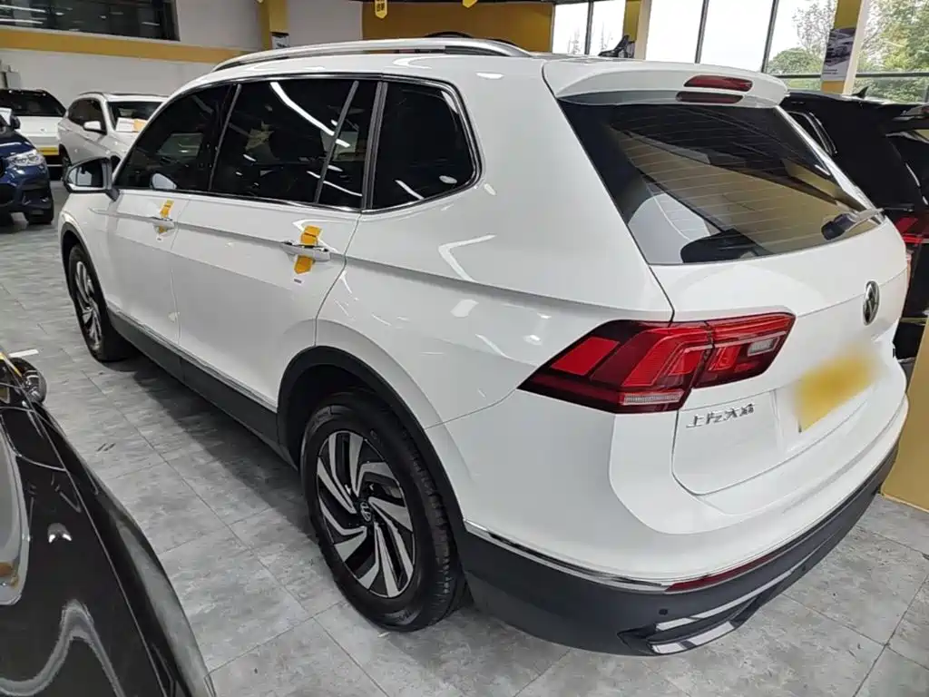 Volkswagen Tiguan L 2024