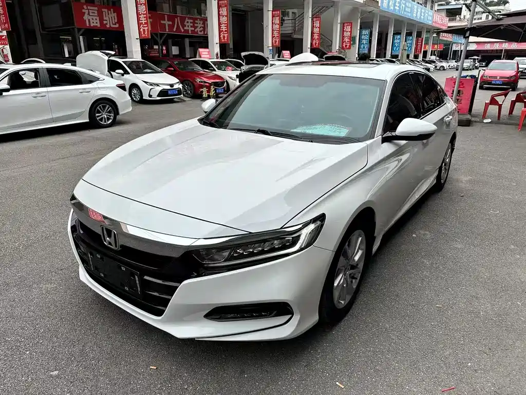 Honda Accord 2021 — фото 1