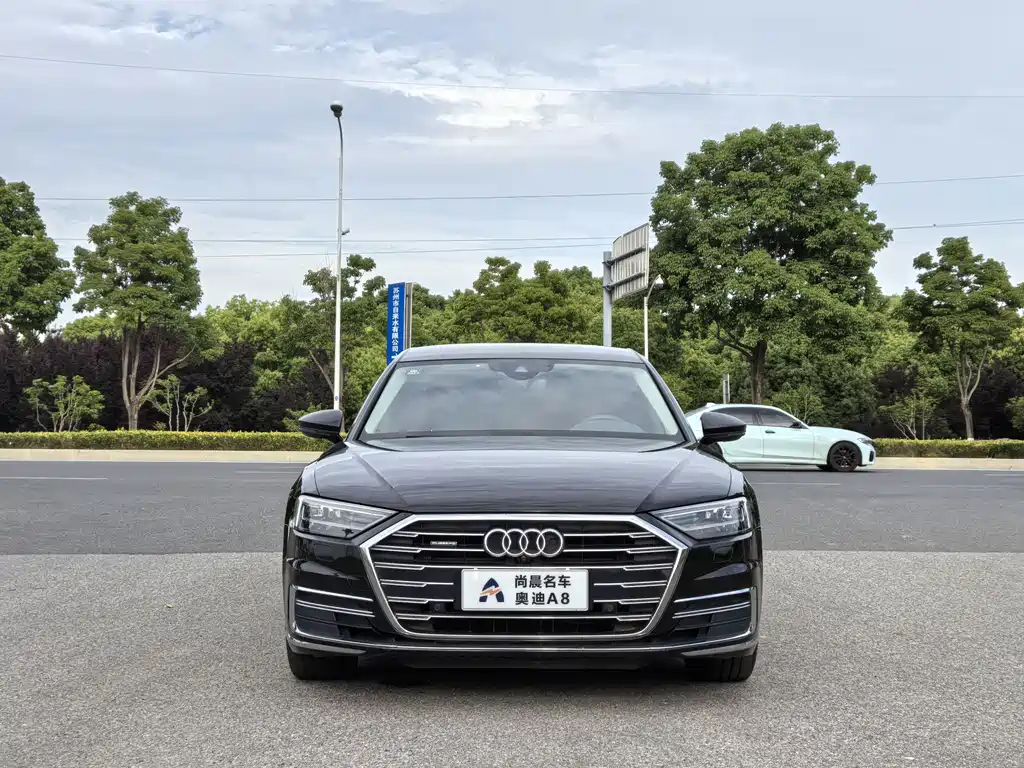 Audi A8 2019 — фото 2