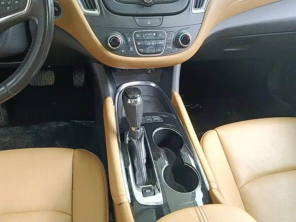 Chevrolet Malibu XL 2017 — фото 14