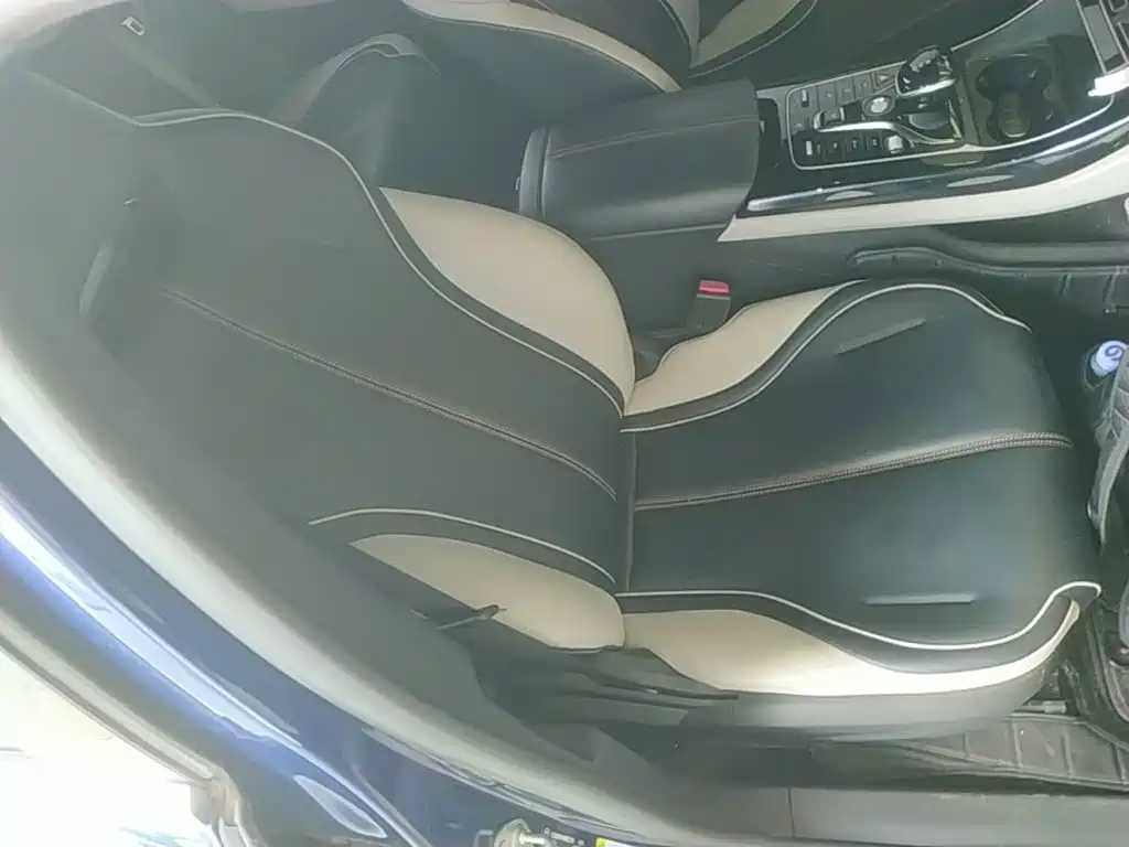 BYD Qin PLUS 2022 — фото 25