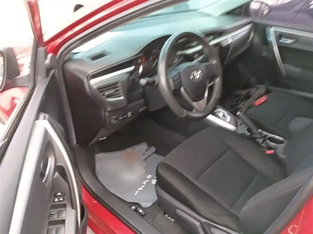Toyota Corolla 2015 — фото 15