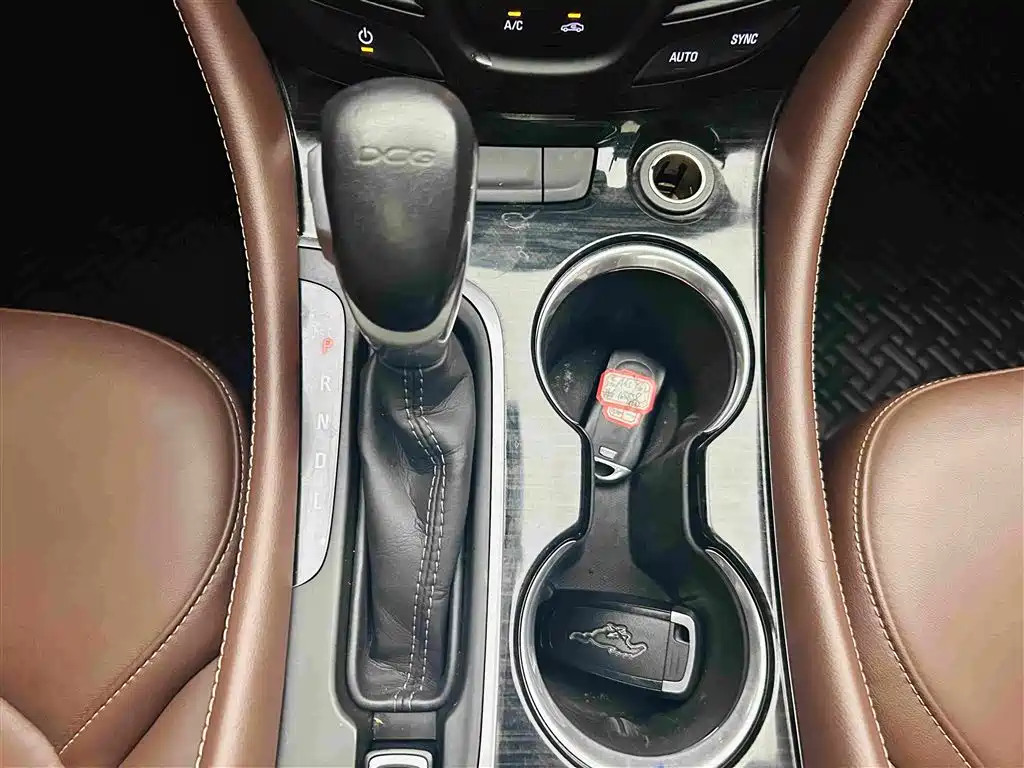 Buick Envision Plus 2021 — фото 17