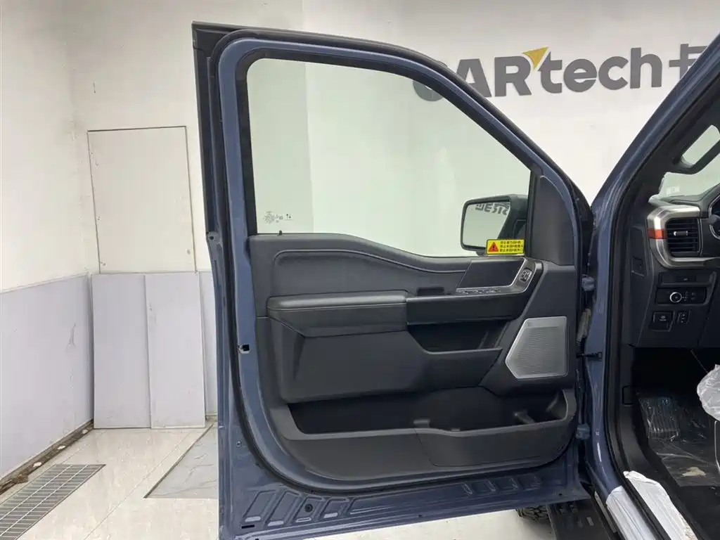 Ford F-150 Raptor — фото 16