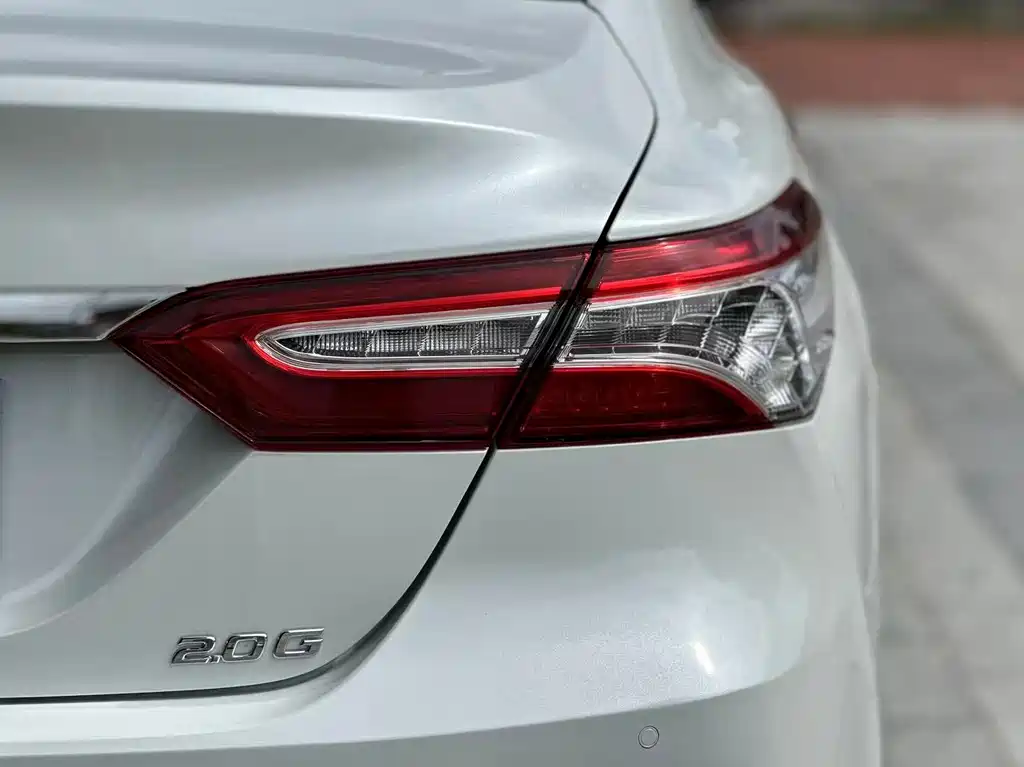 Toyota Camry 2020 — фото 13