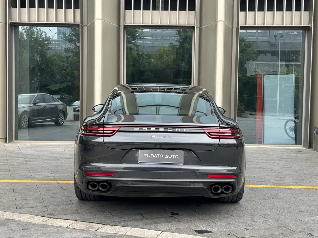 Porsche Panamera 2019 — фото 2