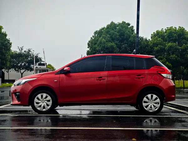 Toyota Yaris L 2016