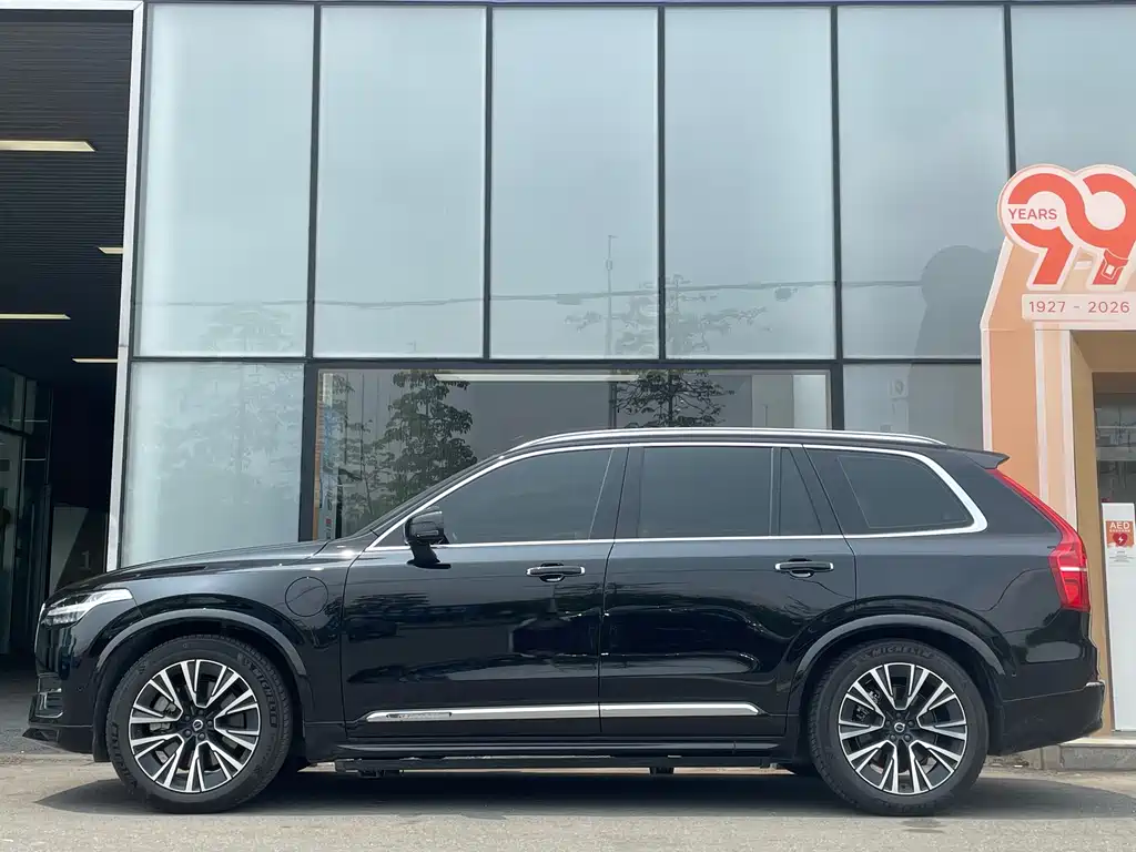 Volvo XC90 PHEV 2022 — фото 13