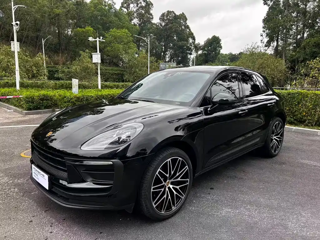 Porsche Macan 2024 — фото 1