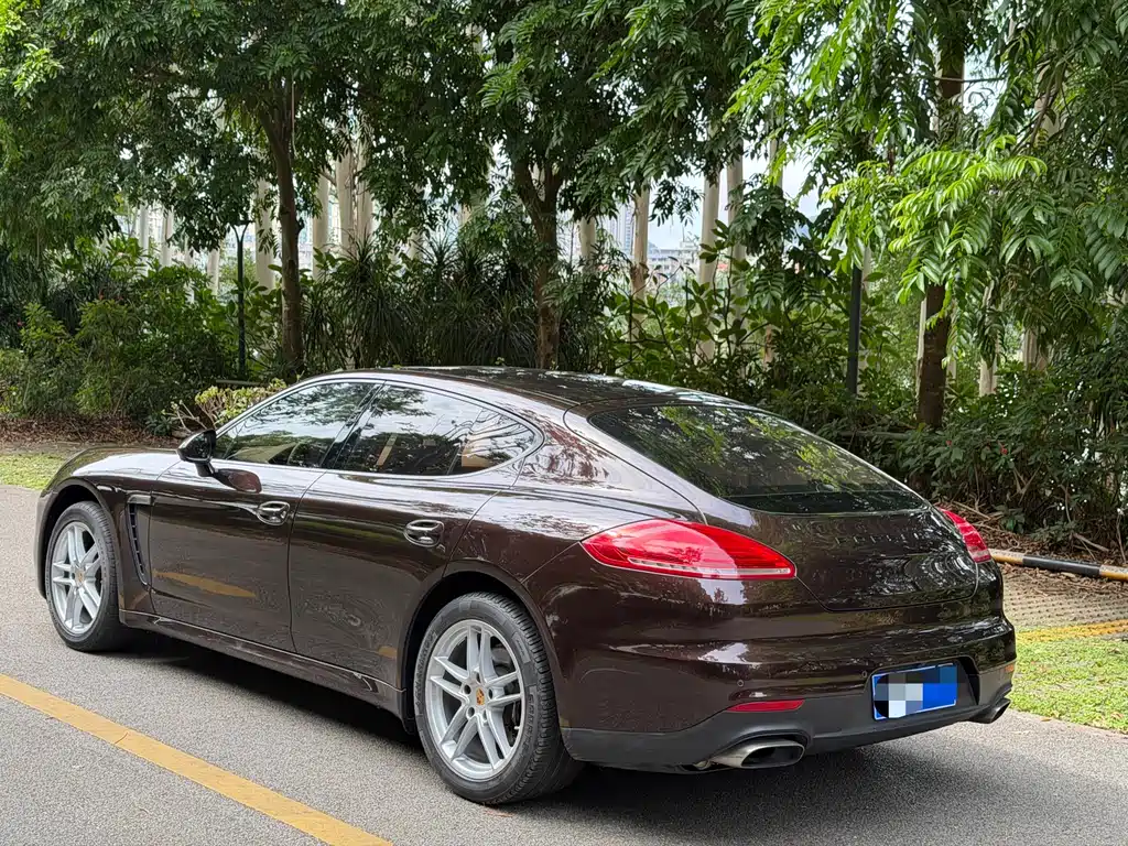 Porsche Panamera 2015