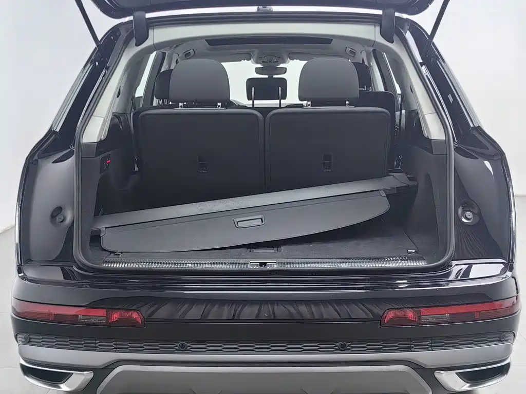 Audi Q7 2021 — фото 16