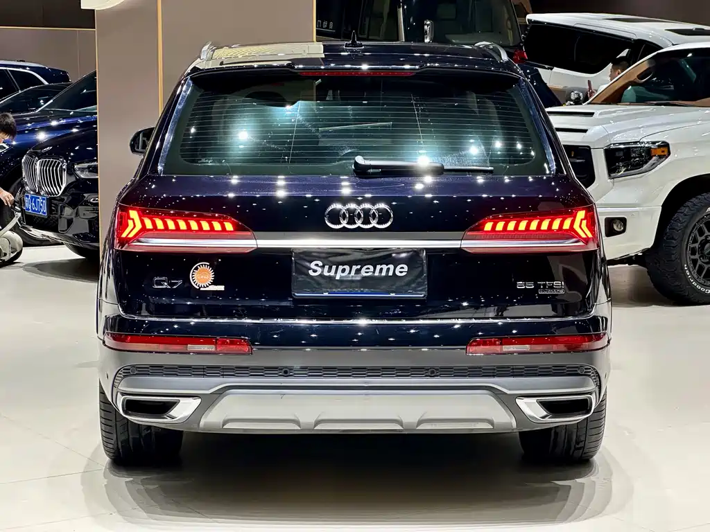 Audi Q7 2022 — фото 10