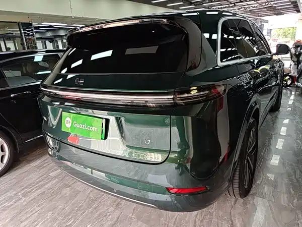 Li Auto L7 2025