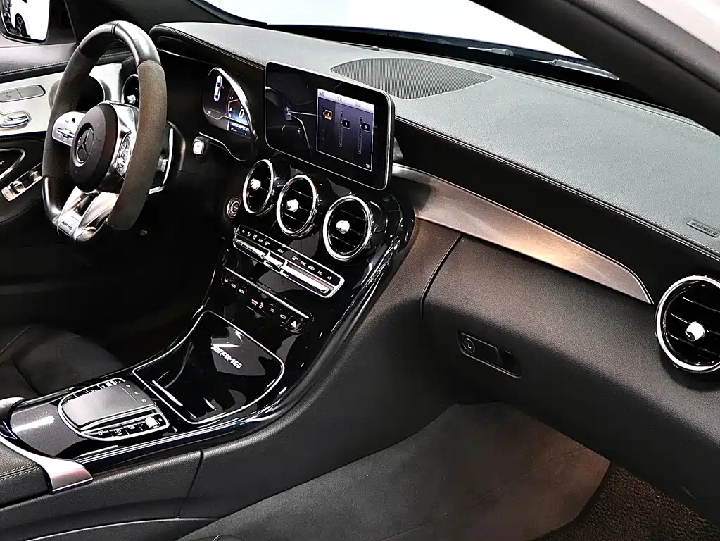 Mercedes-Benz C-Class AMG 2020 — фото 15