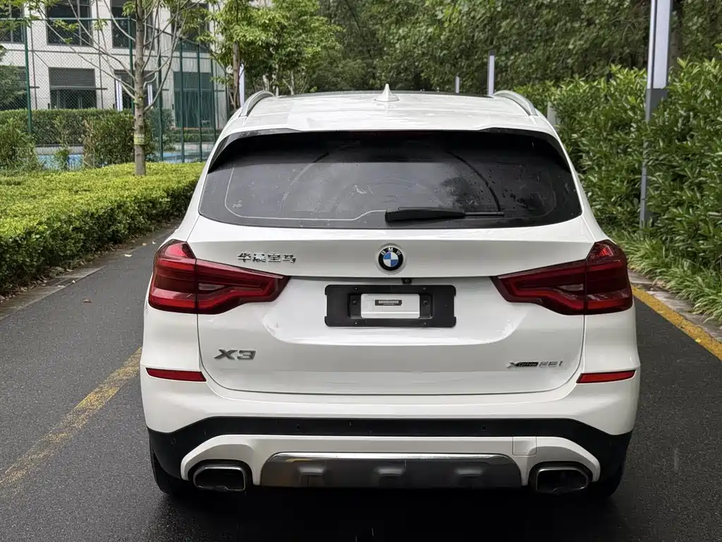 BMW X3 2018 — фото 9
