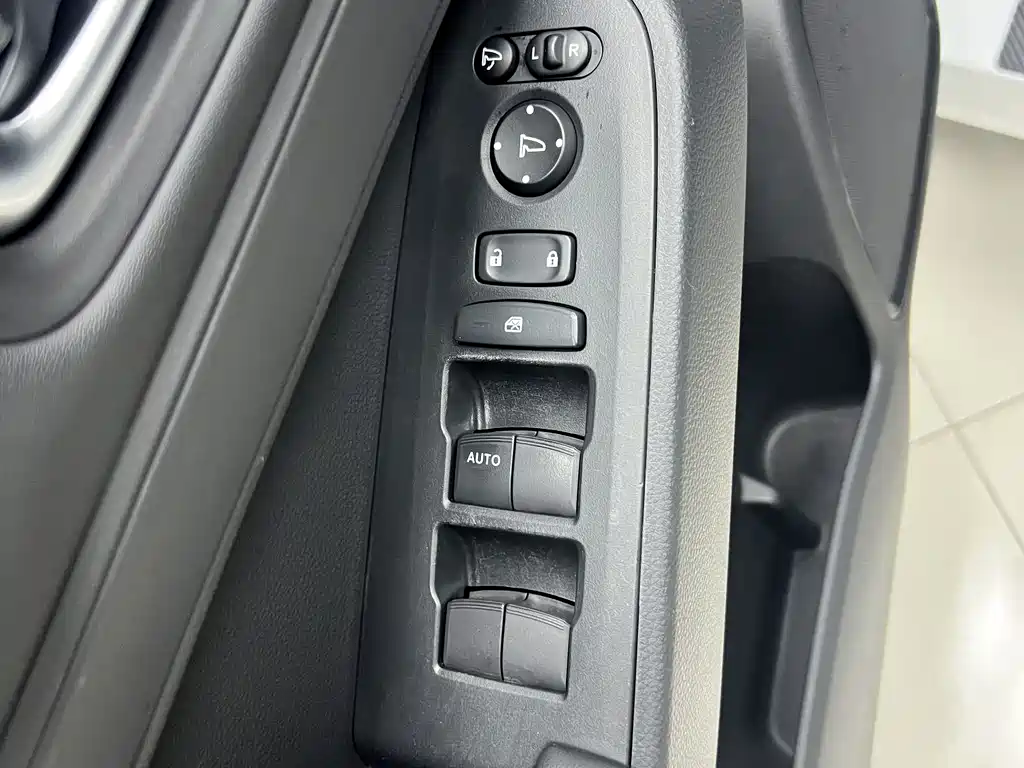 Honda Vezel 2023 — фото 9
