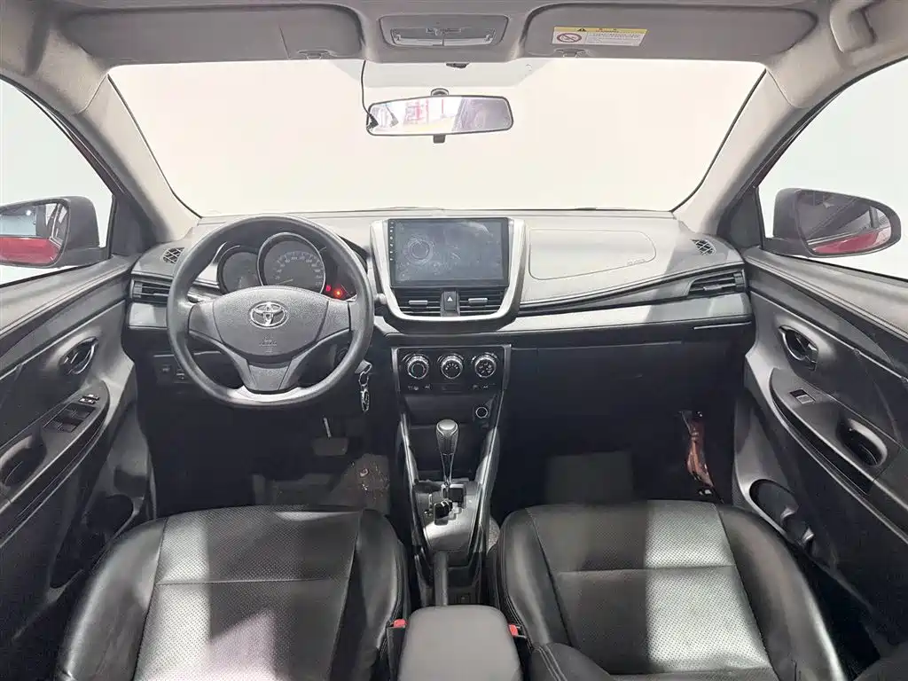 Toyota Yaris L 2019