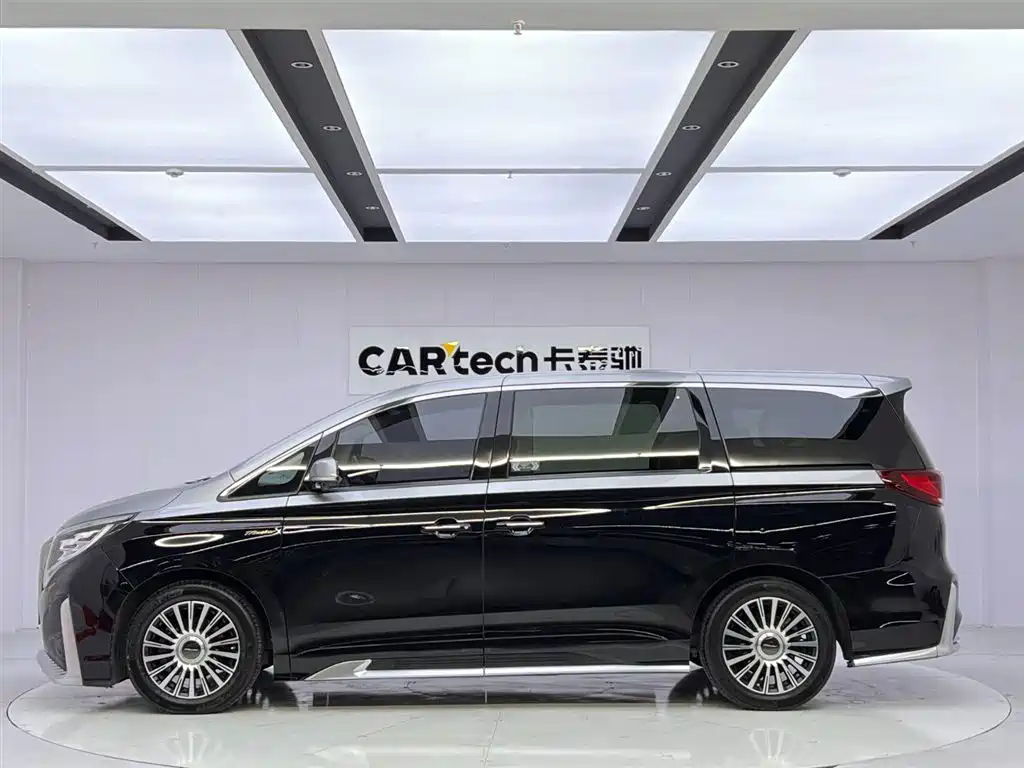 GAC Motor Trumpchi M8 2022 — фото 2