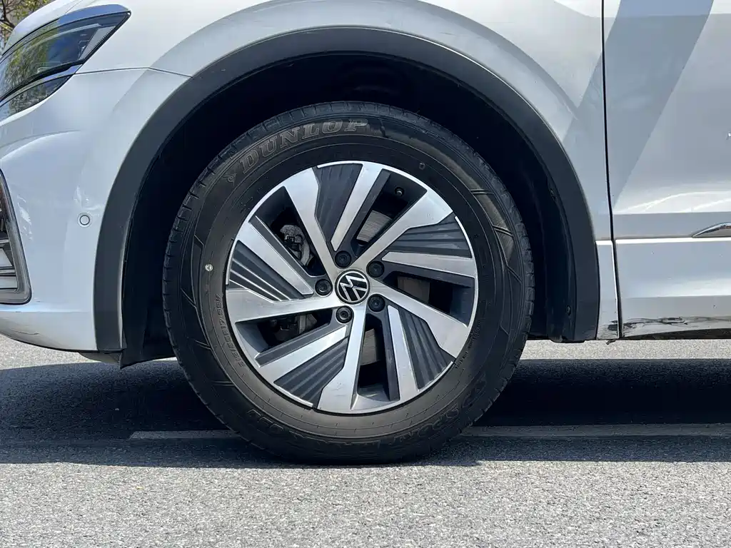 Volkswagen Tiguan L New Energy 2021 — фото 18