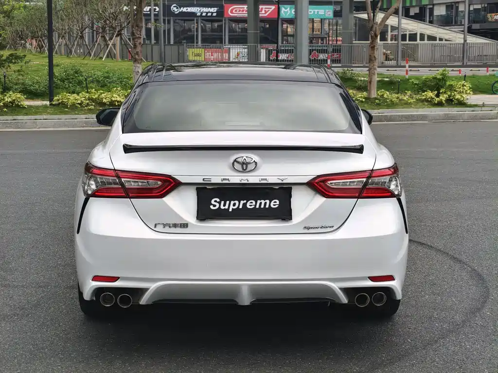 Toyota Camry 2020 — фото 7