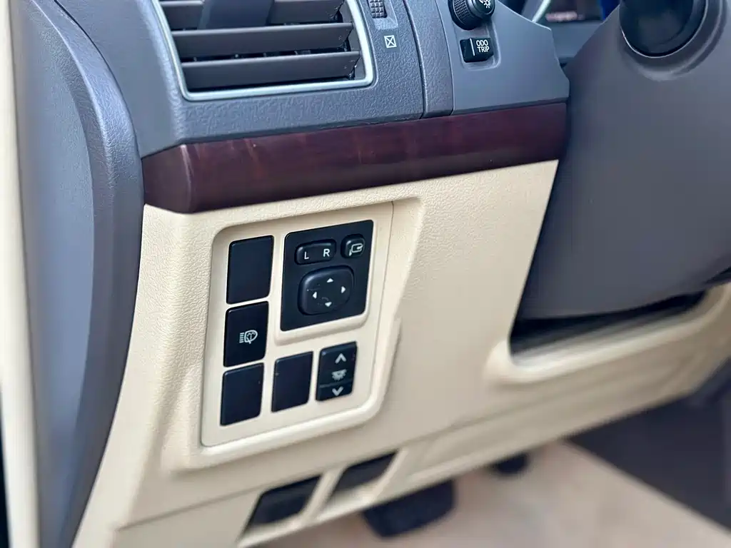 Toyota Prado 2015 — фото 19