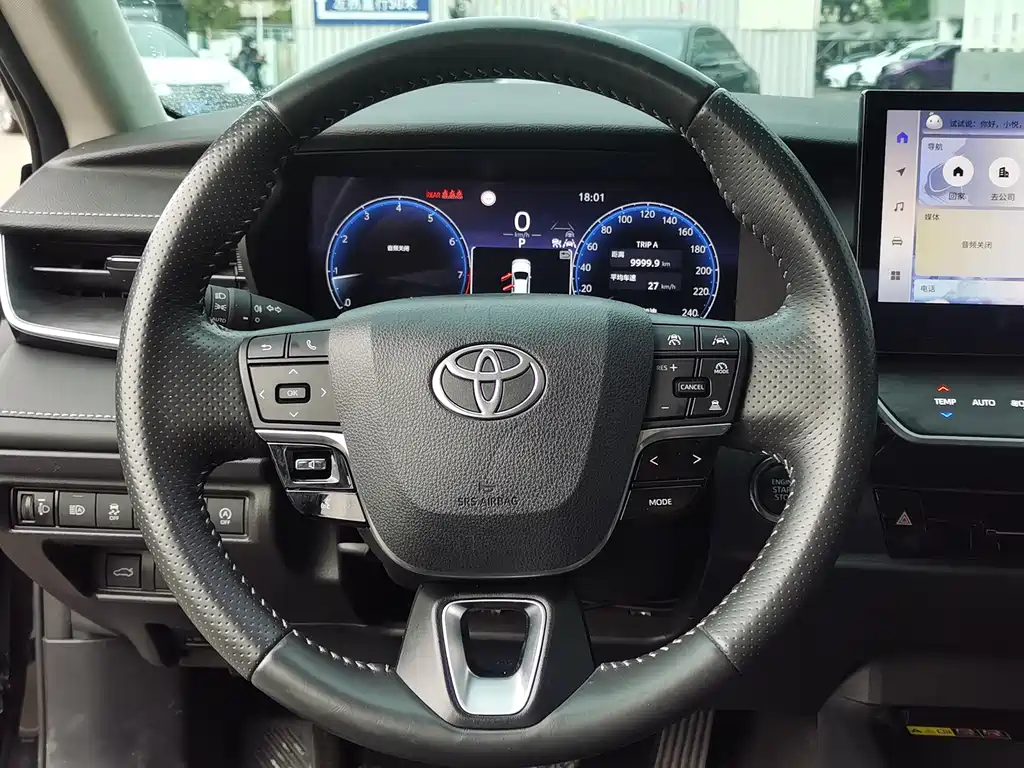 Toyota Camry 2024 — фото 14
