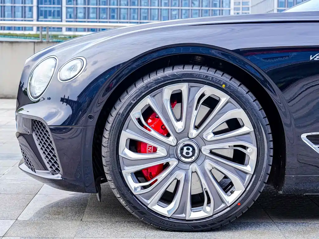 Bentley Continental 2021 — фото 23