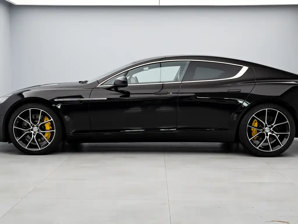 Aston Martin Rapide 2013 — фото 3