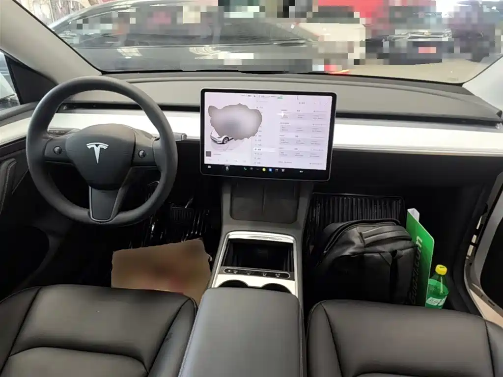 Tesla Model Y 2023 — фото 10