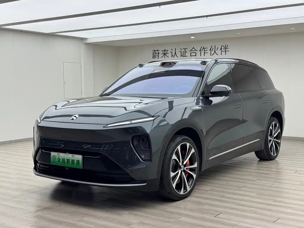 NIO ES8 2024