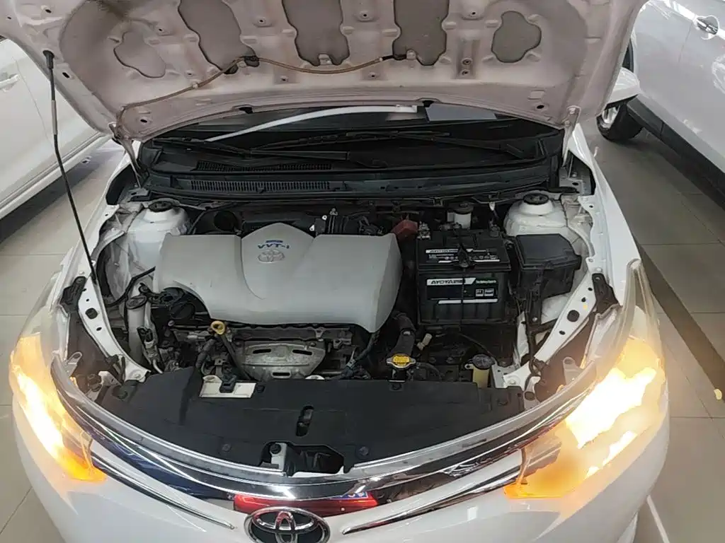 Toyota Vios 2015 — фото 20