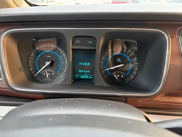 Buick GL8 2016