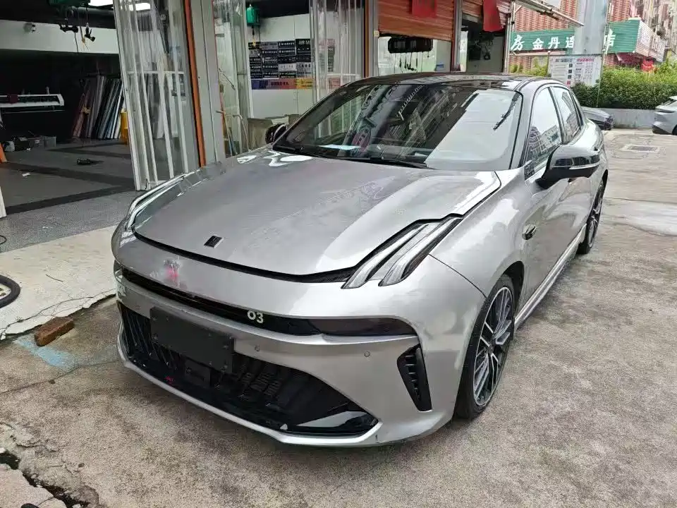 Lynk & Co 03 2025