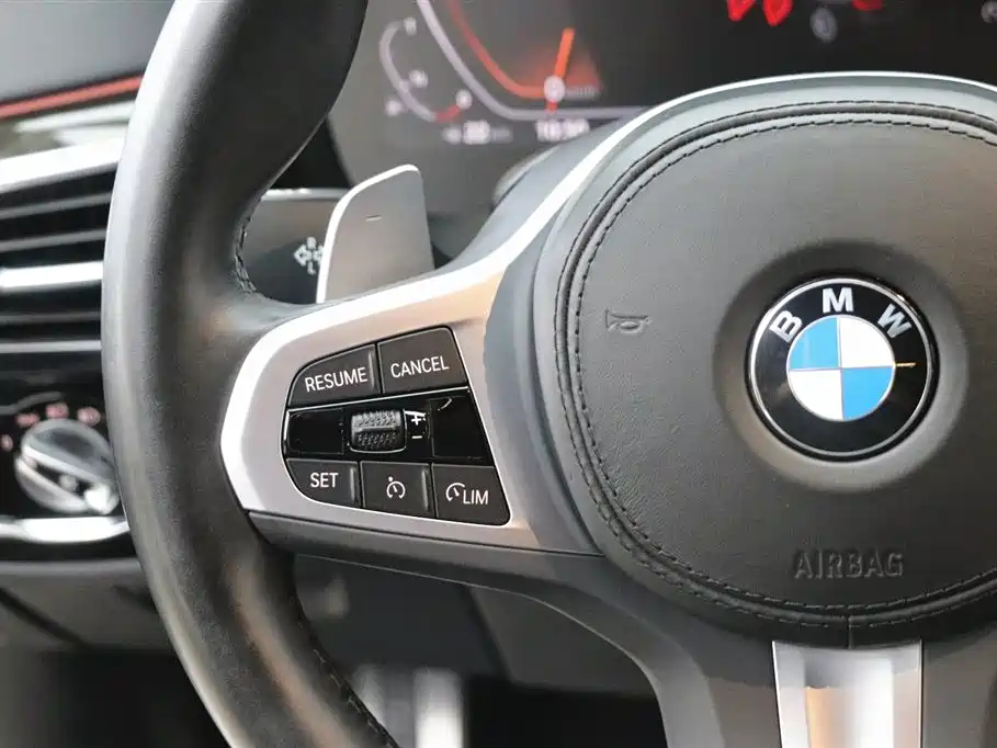 BMW 6 Series GT 2024 — фото 17
