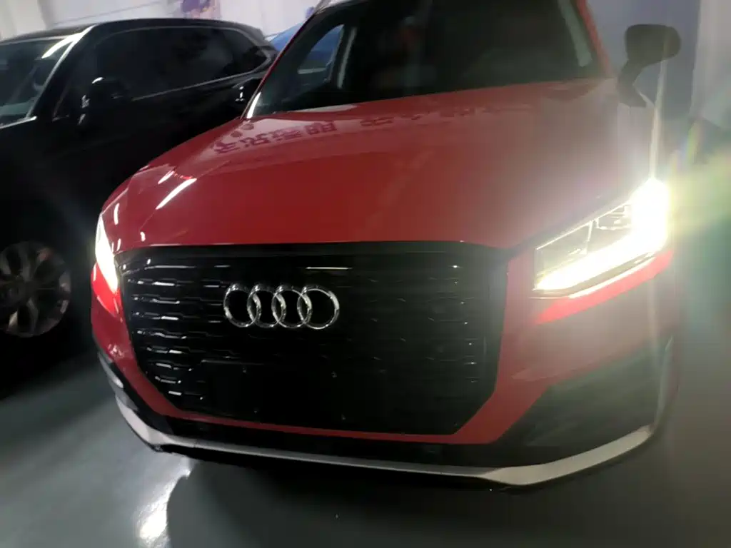 Audi Q2L 2020