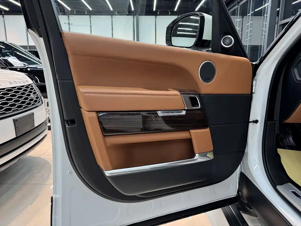 Land Rover Range Rover 2015 — фото 13
