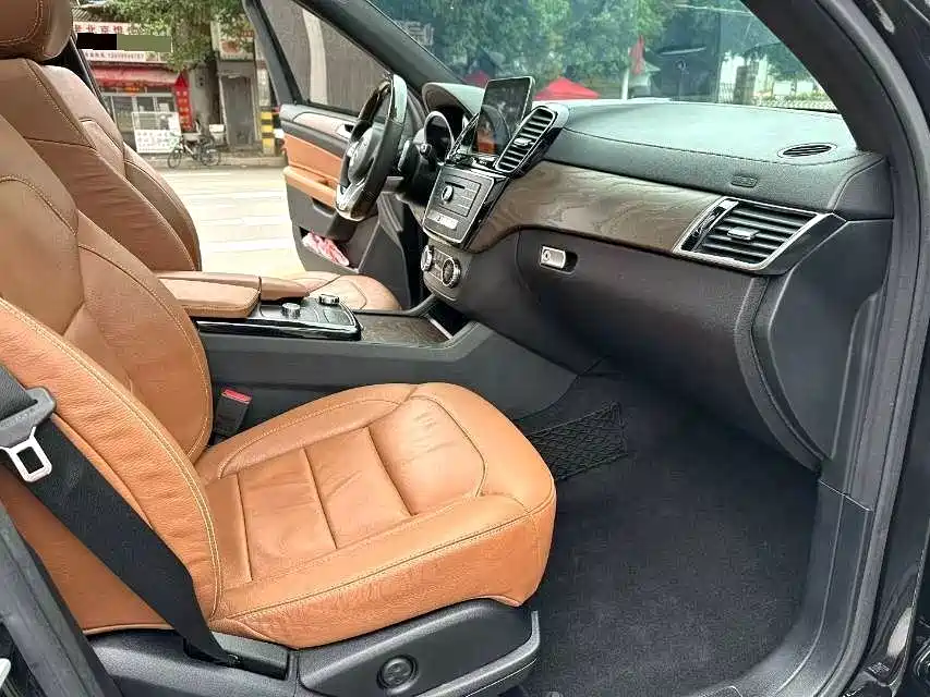 Mercedes-Benz GLE AMG 2018 — фото 5