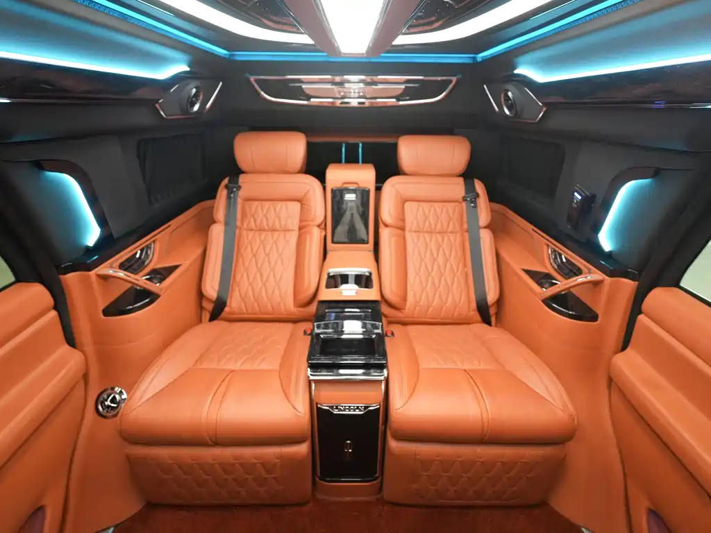 Lincoln Navigator — фото 18